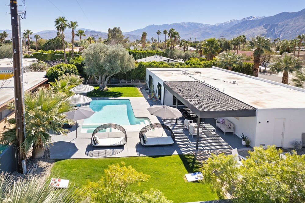 The Llama House by Avantstay Featured on Hgtv Resort Style Pool & Spa Permit#4277 - photo 19