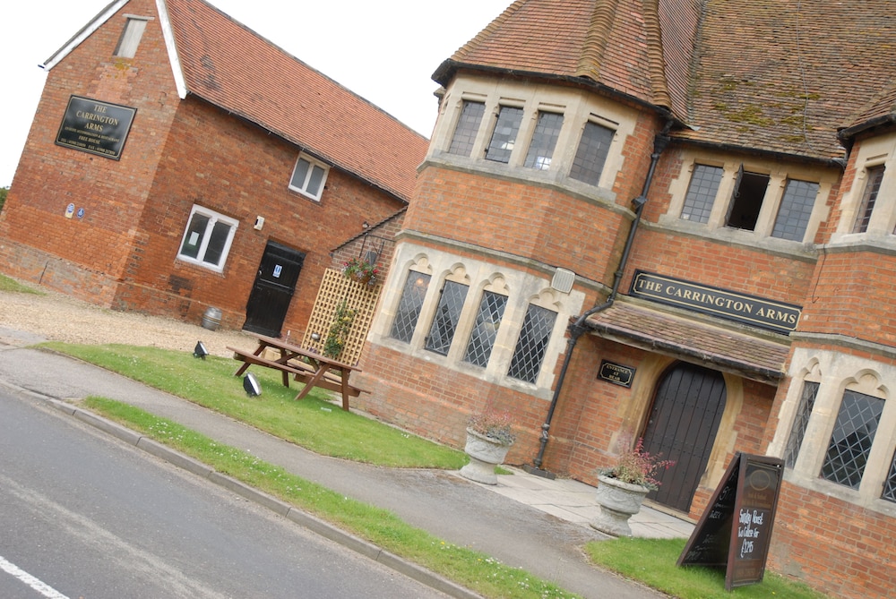 The Carrington Arms — hotel in Newport Pagnell