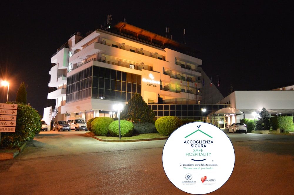 Canadian Hotel in L'aquila, Italy