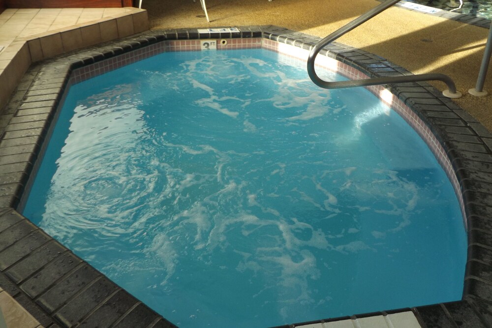 Nisswa Hotel and Suites - photo 53