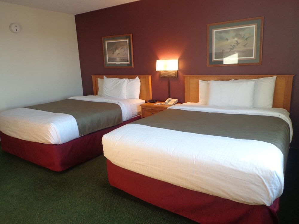 AmericInn by Wyndham Madison SD - photo 18