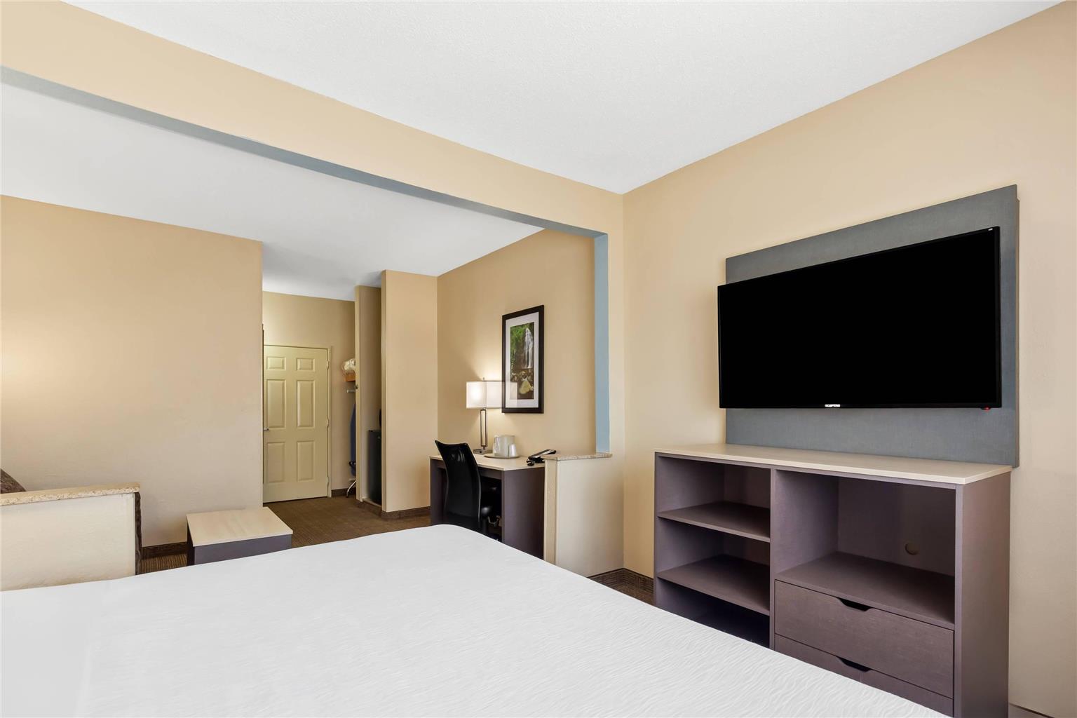 Quality Inn and Suites Springfield Southwest near I 72 - photo 22