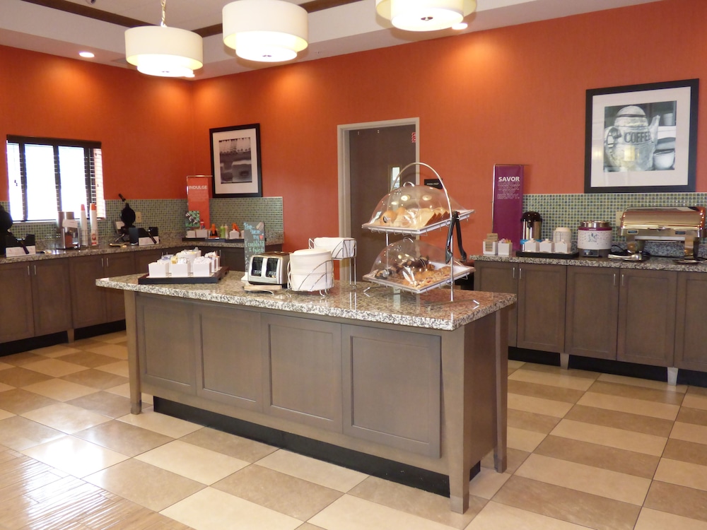 Hampton Inn & Suites Pensacola I 10 Pine Forest Road - photo 30