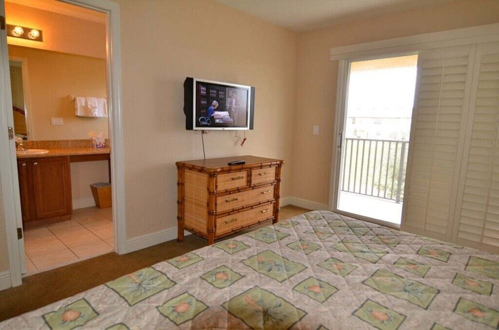 Cozy Cabana Haven - photo 10