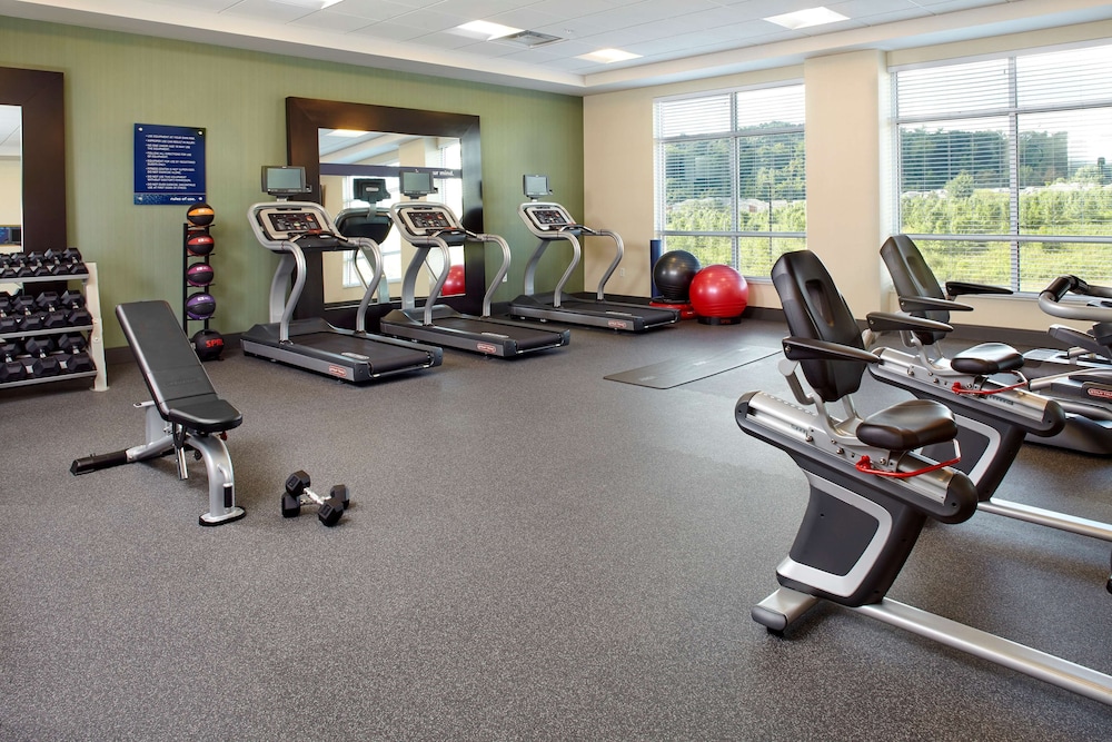 Hampton Inn & Suites Pittsburgh Airport South Settlers Ridge - photo 25
