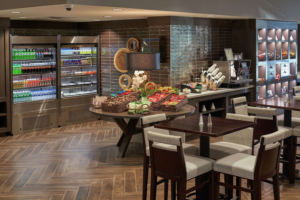Hilton Cincinnati Airport - photo 28