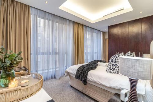 2 bedroom unit in Cape Town City Centre