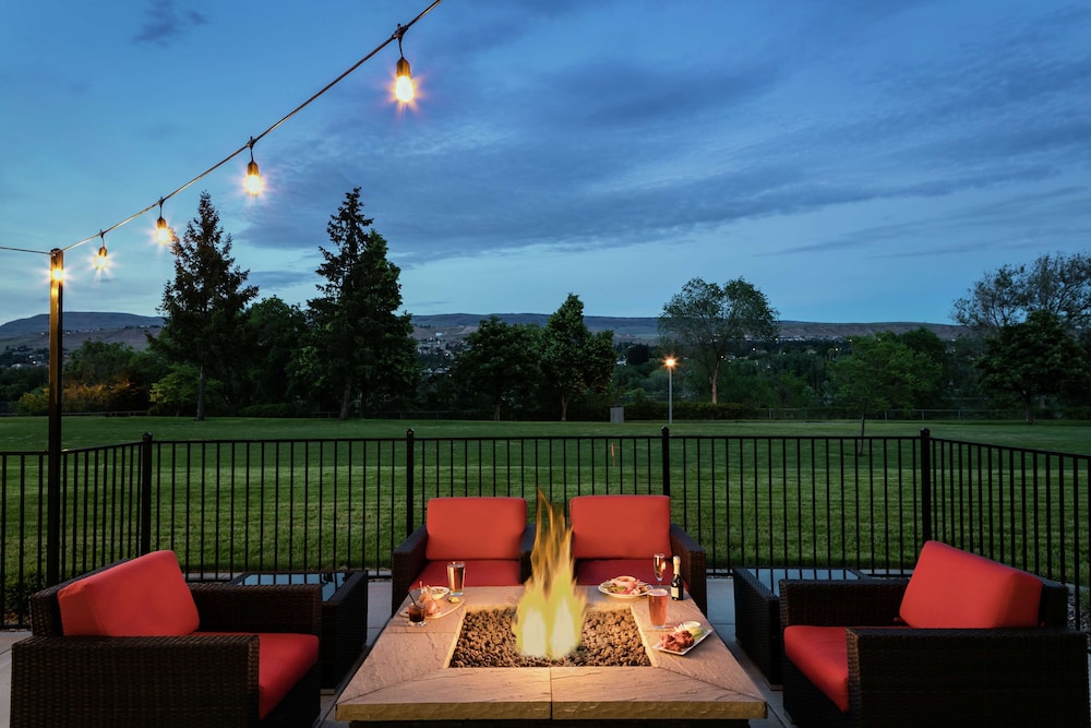 Hilton Garden Inn Wenatchee - photo 44