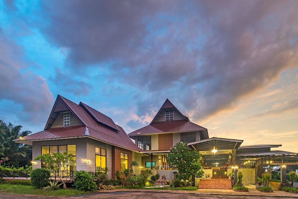 Krabi Home Town Boutique — 4-Star Luxury Hotel in Krabi, Thailand
