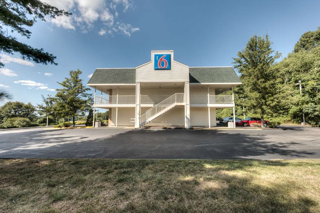 Motel 6 Niantic CT New London - photo 6