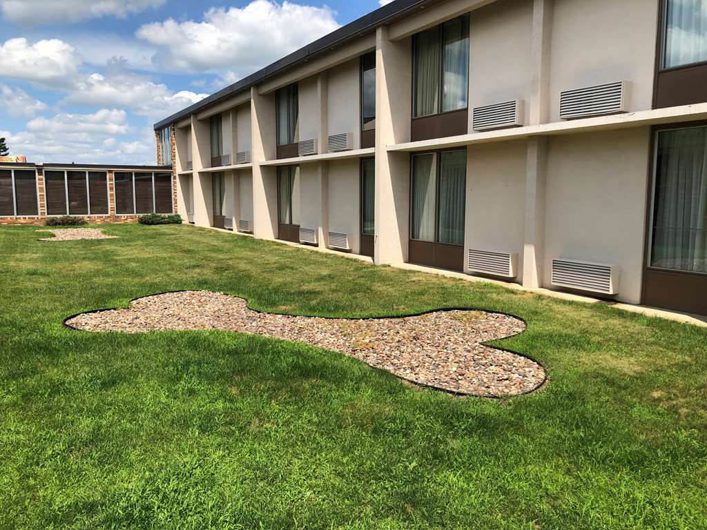 Best Western Tomah Hotel - photo 11