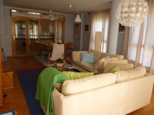 Piso Azul — 4-Star Luxury Hotel in Arevalo, Spain