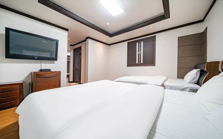 Three Doors in Santyoku, South Korea