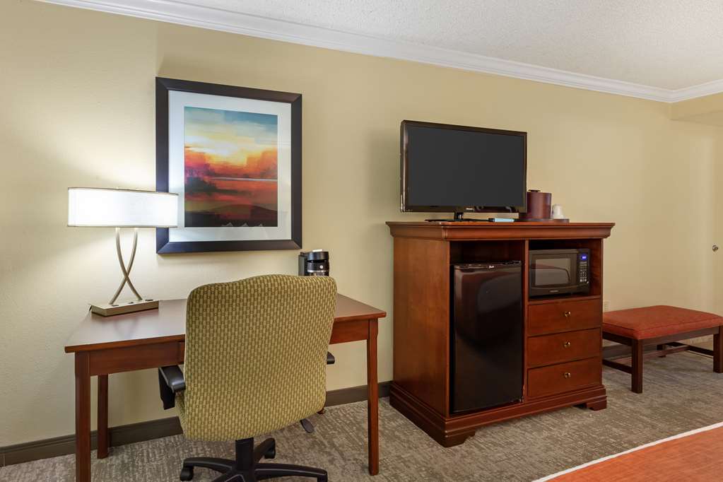 Best Western Plus Burlington - photo 14