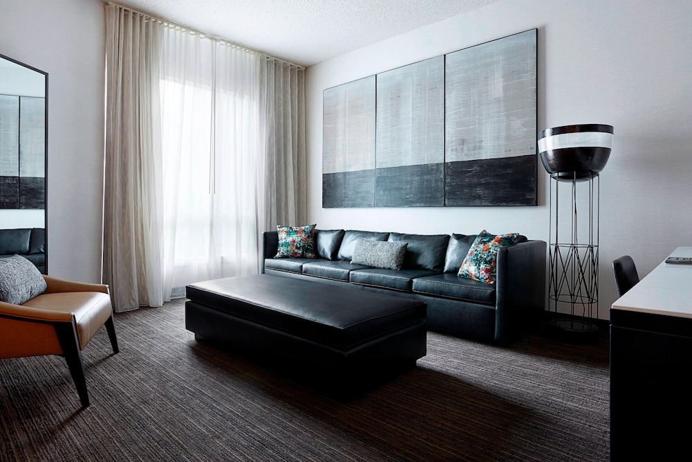 New York Marriott at the Brooklyn Bridge - photo 11