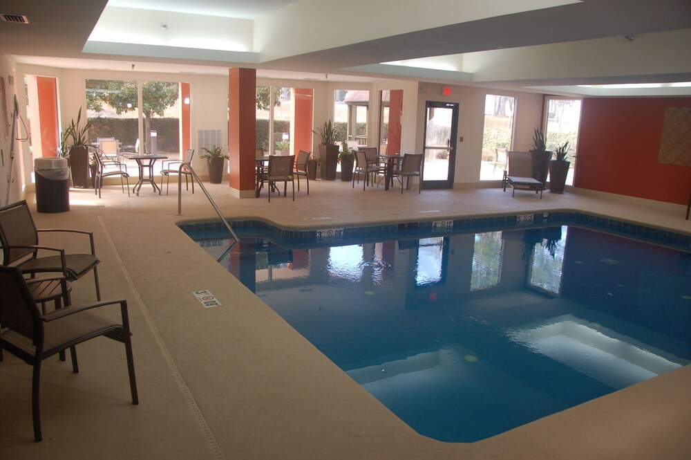 Holiday Inn Express Tifton by IHG - photo 10