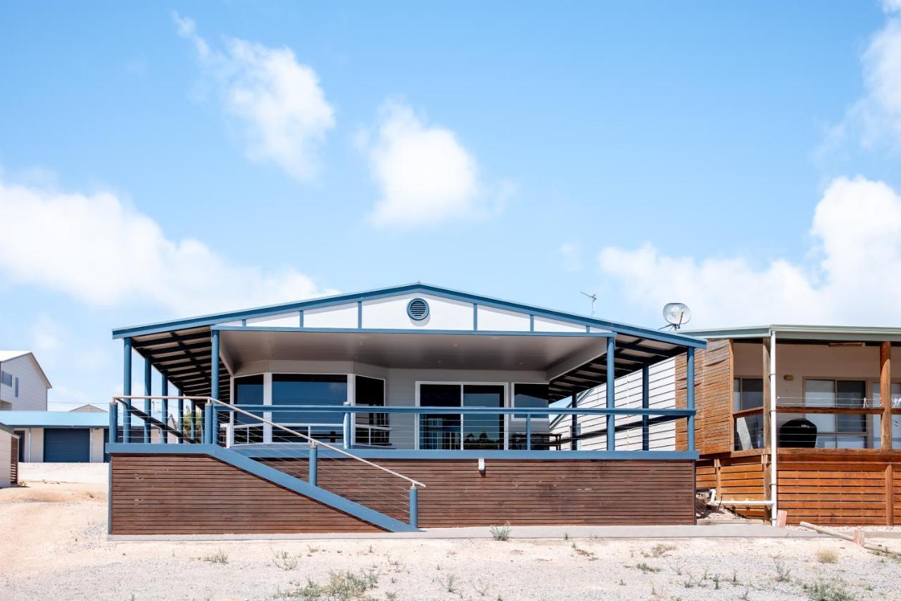 Needle Eye Escape - carbon neutral hotel in Unknown City