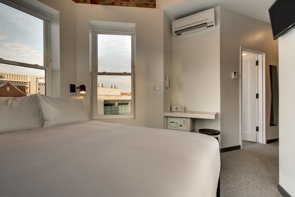 Hotel Hive - photo 16