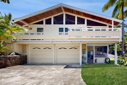 He Eia Haven Retreat Units A B — Kailua Kona