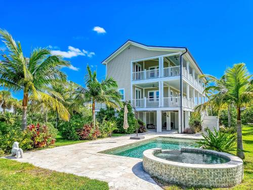 Tideview Haven - carbon neutral hotel in Key West