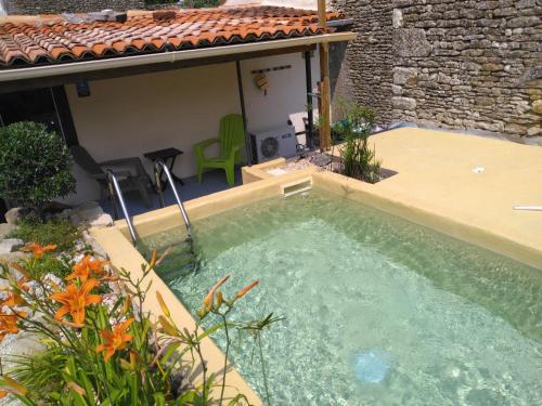 Le paradis caché - carbon neutral hotel in Unknown City
