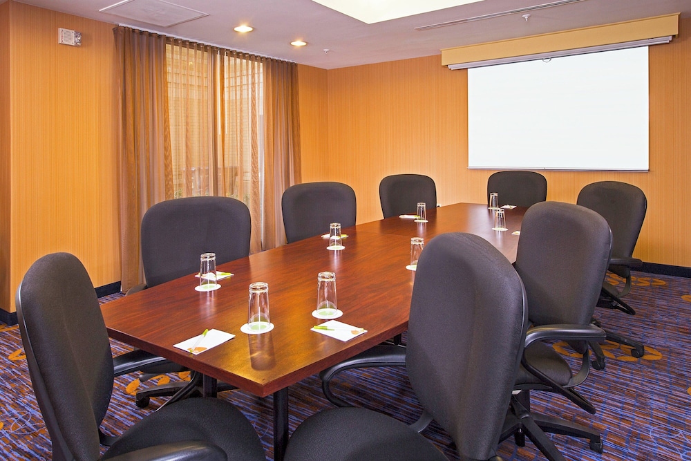 Courtyard by Marriott Richmond Northwest - photo 19