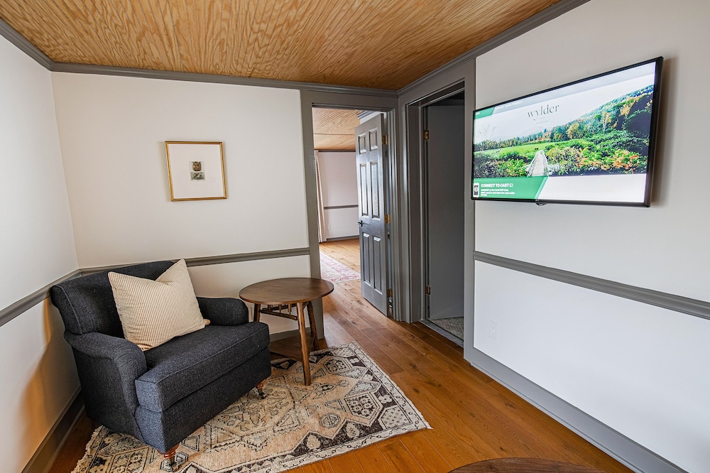 Wylder Hotel Windham - photo 25
