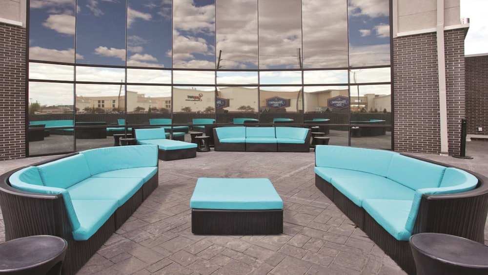 Hampton Inn Kearney - photo 57