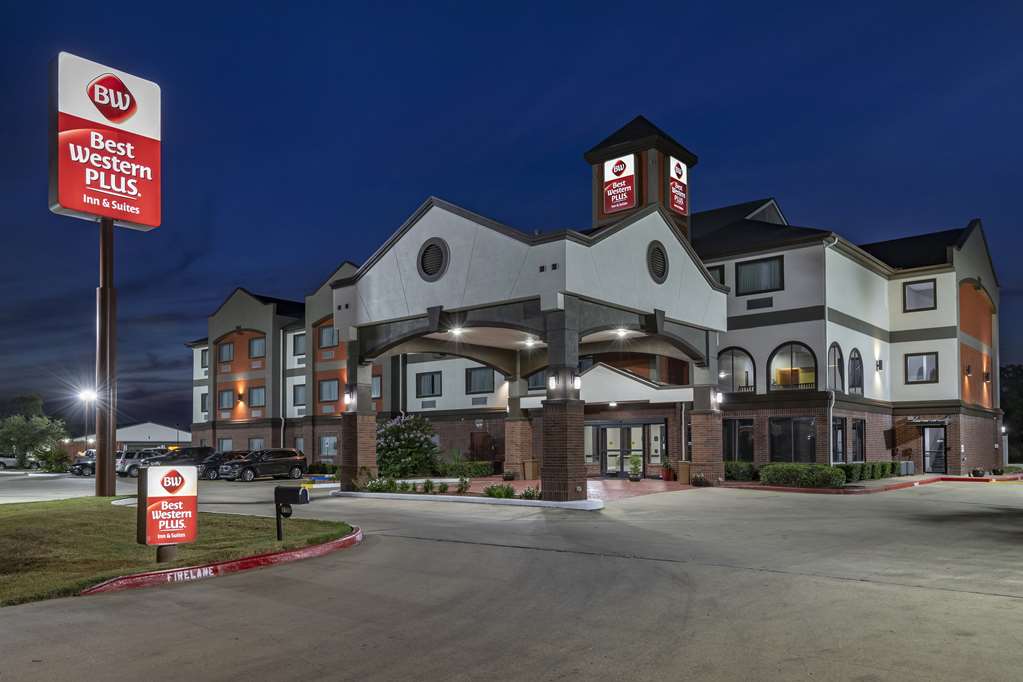 Best Western Plus Victoria Inn & Suites - photo 10