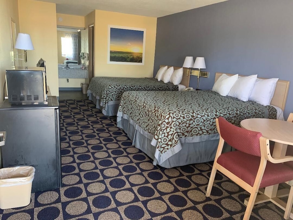Days Inn by Wyndham Byron - photo 7