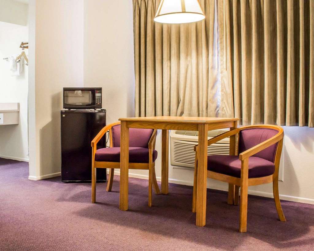 Rodeway Inn Silver Creek Inn - photo 19