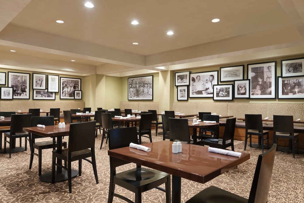 Usc Hotel - photo 26