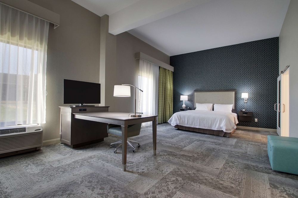 Hampton Inn & Suites Knightdale Raleigh - photo 22