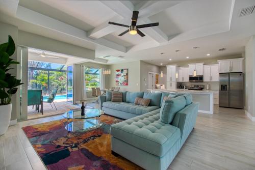 Villa Cozy Flamingo 3 Beds 2 Baths 6 Guests Waterview & Pool Spa Incl. 10 Off Boat Rental — 4-Star Luxury Hotel in Cape Coral, United States
