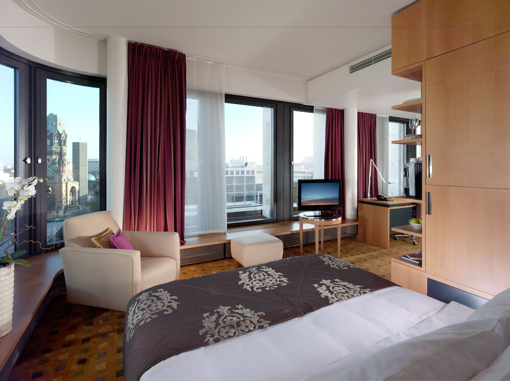 Swissôtel Berlin — 5-Star Luxury Hotel in Berlin, Germany
