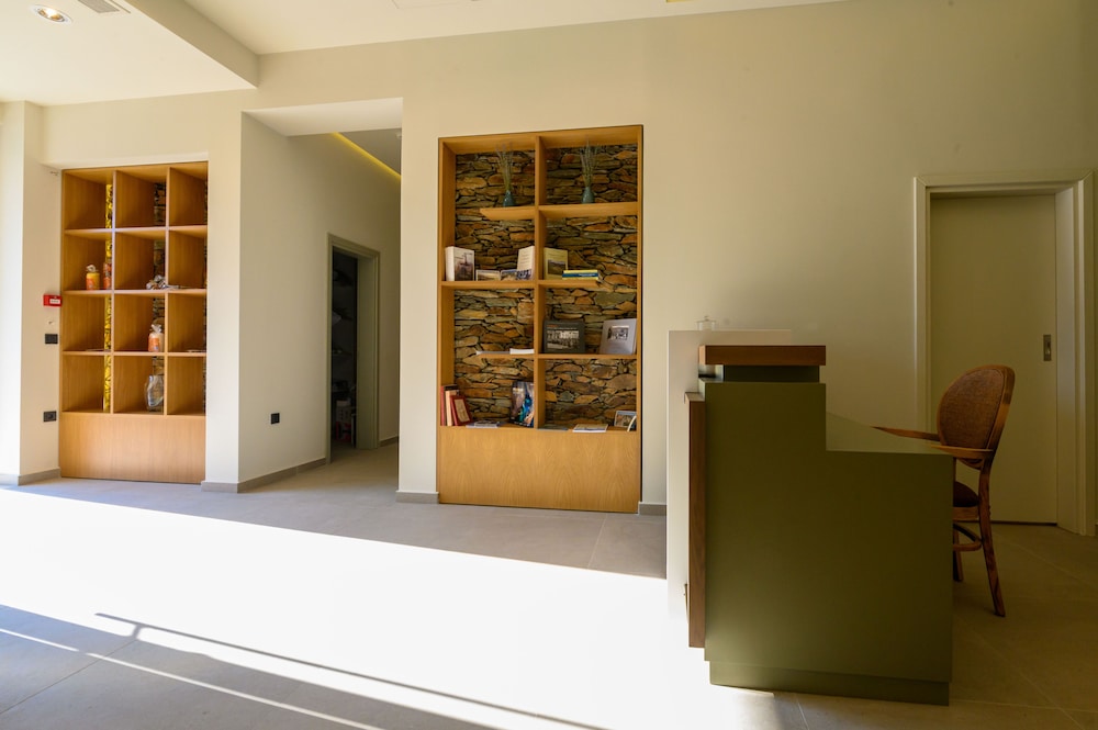 Denthis — Kalamata — photo 2