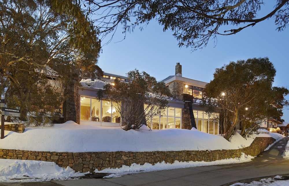 Breathtaker Hotel and Spa Mt. Buller - carbon neutral hotel in Mount Buller