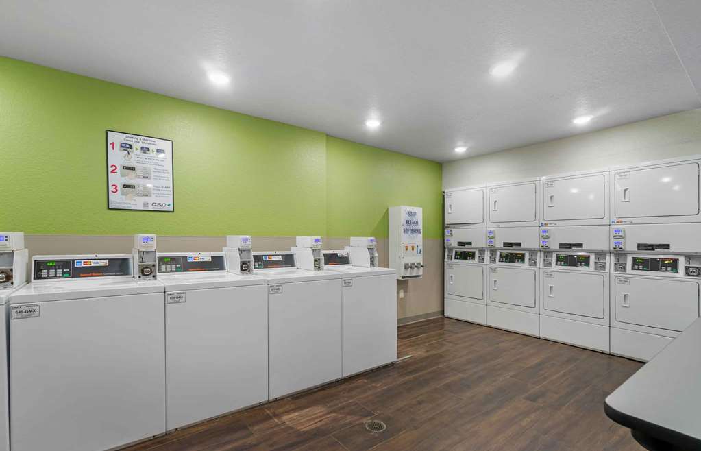 Extended Stay America Select Suites Tampa Northeast - photo 37