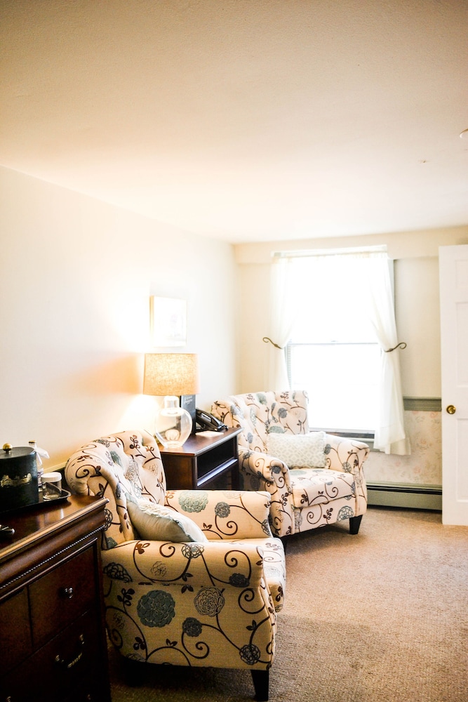 The Quechee Inn at Marshland Farm - photo 11
