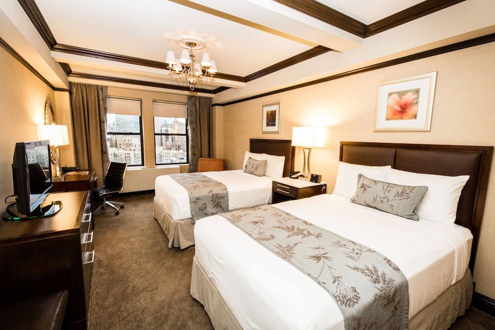The Belvedere Hotel - photo 6