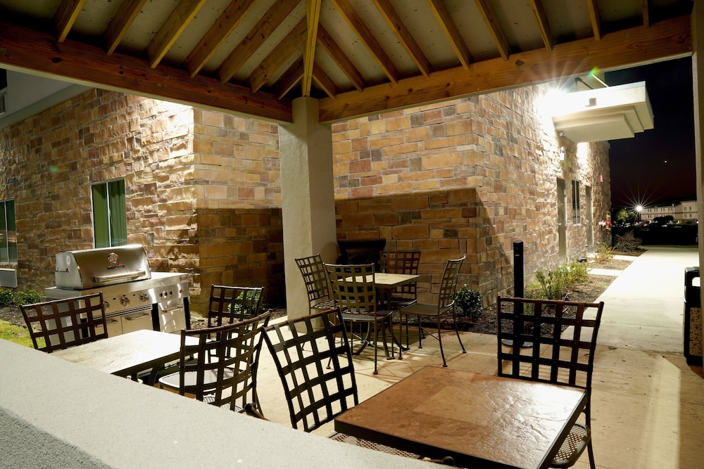Candlewood Suites Plano North by IHG - photo 32