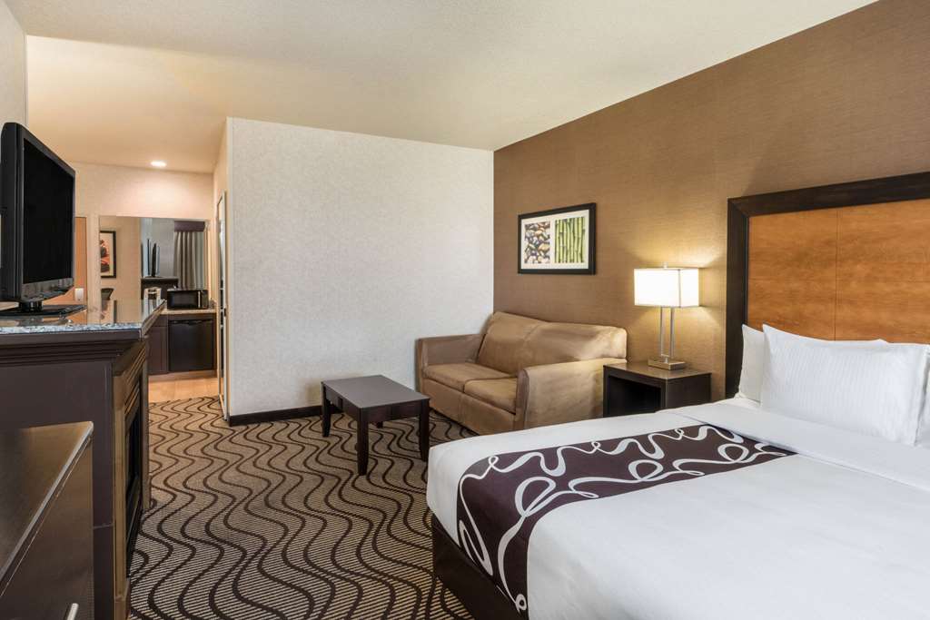 La Quinta Inn & Suites by Wyndham Idaho Falls Ammon - photo 20