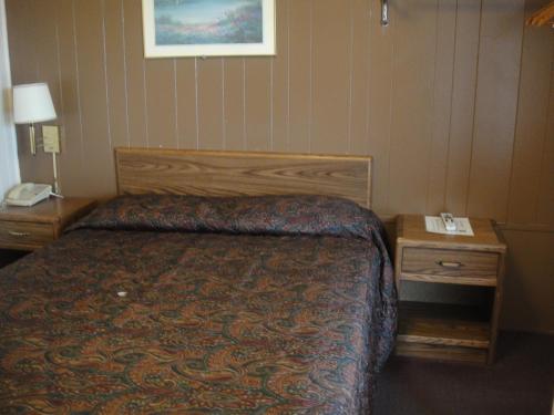 California Motel - photo 16