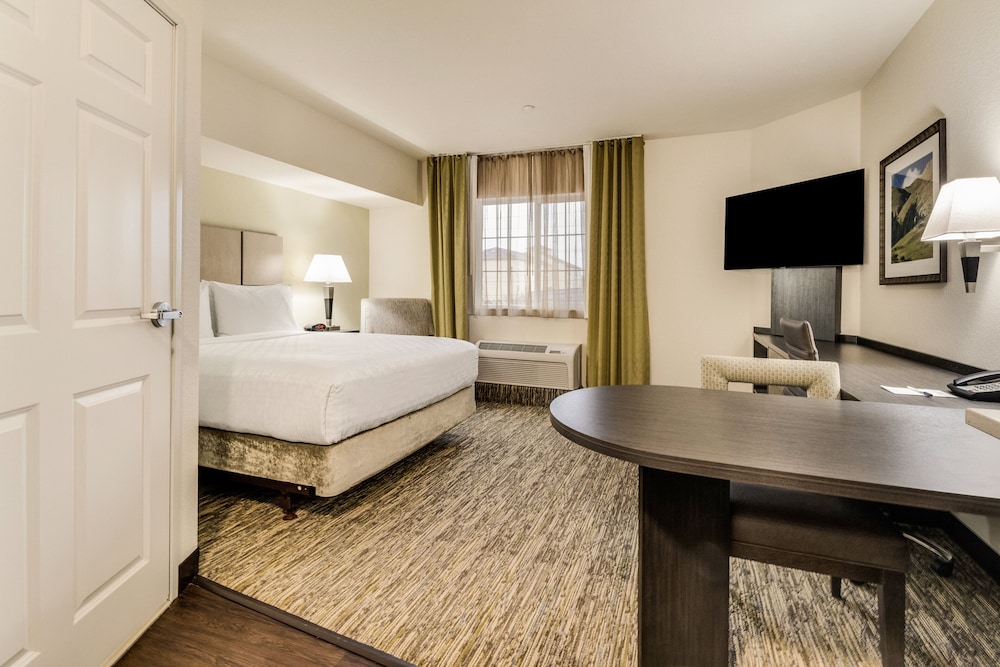 Candlewood Suites Portland Airport by IHG - photo 16