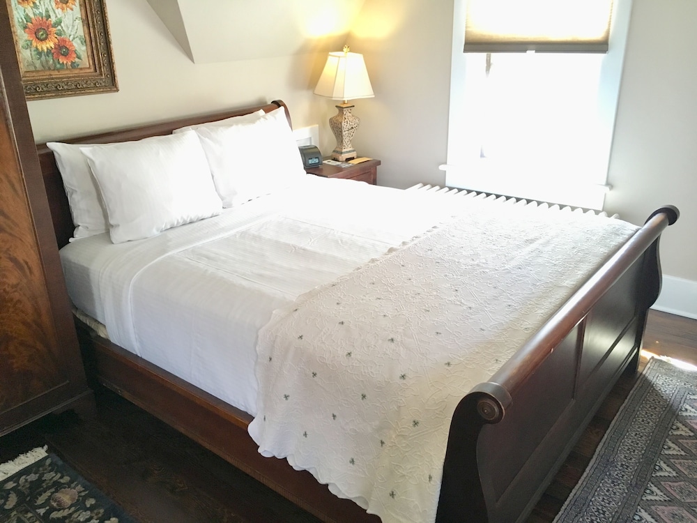 Hillbrook Inn - photo 34