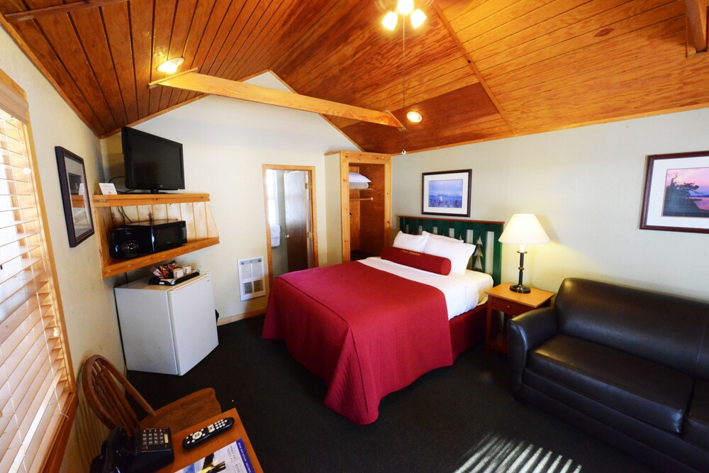 Zephyr Cove Resort - photo 2