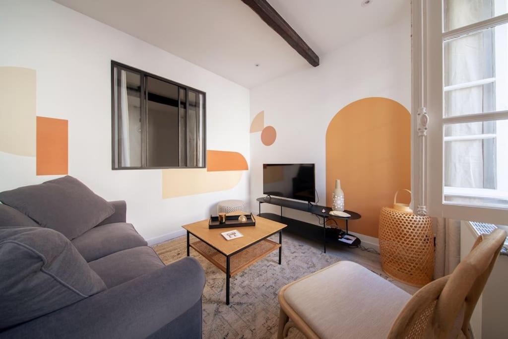 Les Arches Belle Decoration Wifi AC Clim in Villeneuve-Les-Avignon, France