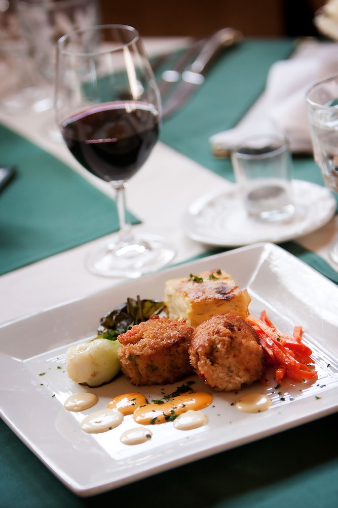 Birchfield Manor Inn and Restaurant - photo 29