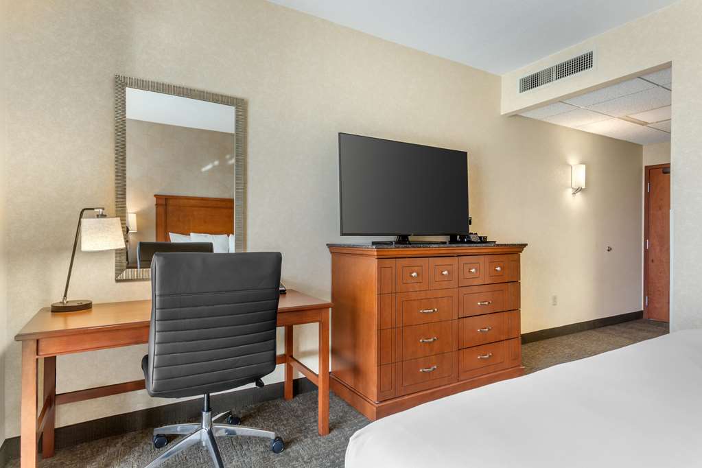 Drury Plaza Hotel Phoenix Tempe - photo 13