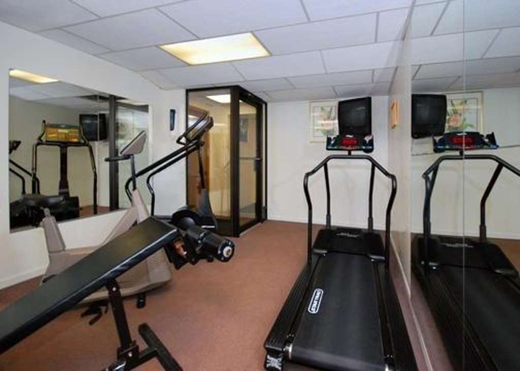 Quality Inn Pittsburgh Airport - photo 25